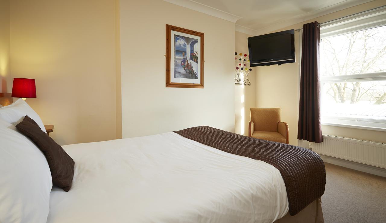 The Terrace Lodge Hotel Yeovil Kültér fotó