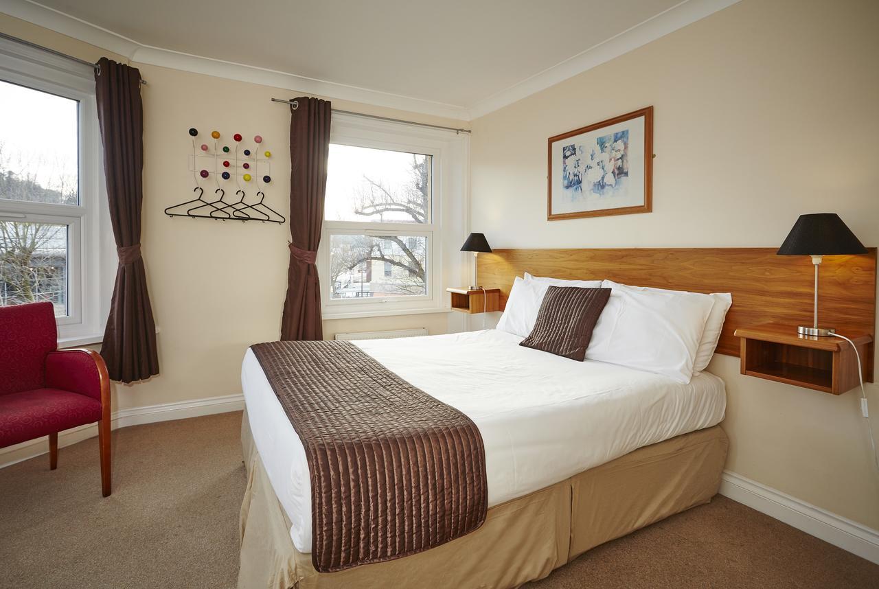 The Terrace Lodge Hotel Yeovil Kültér fotó