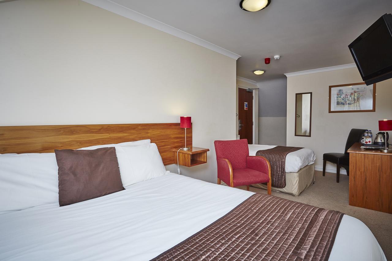 The Terrace Lodge Hotel Yeovil Kültér fotó