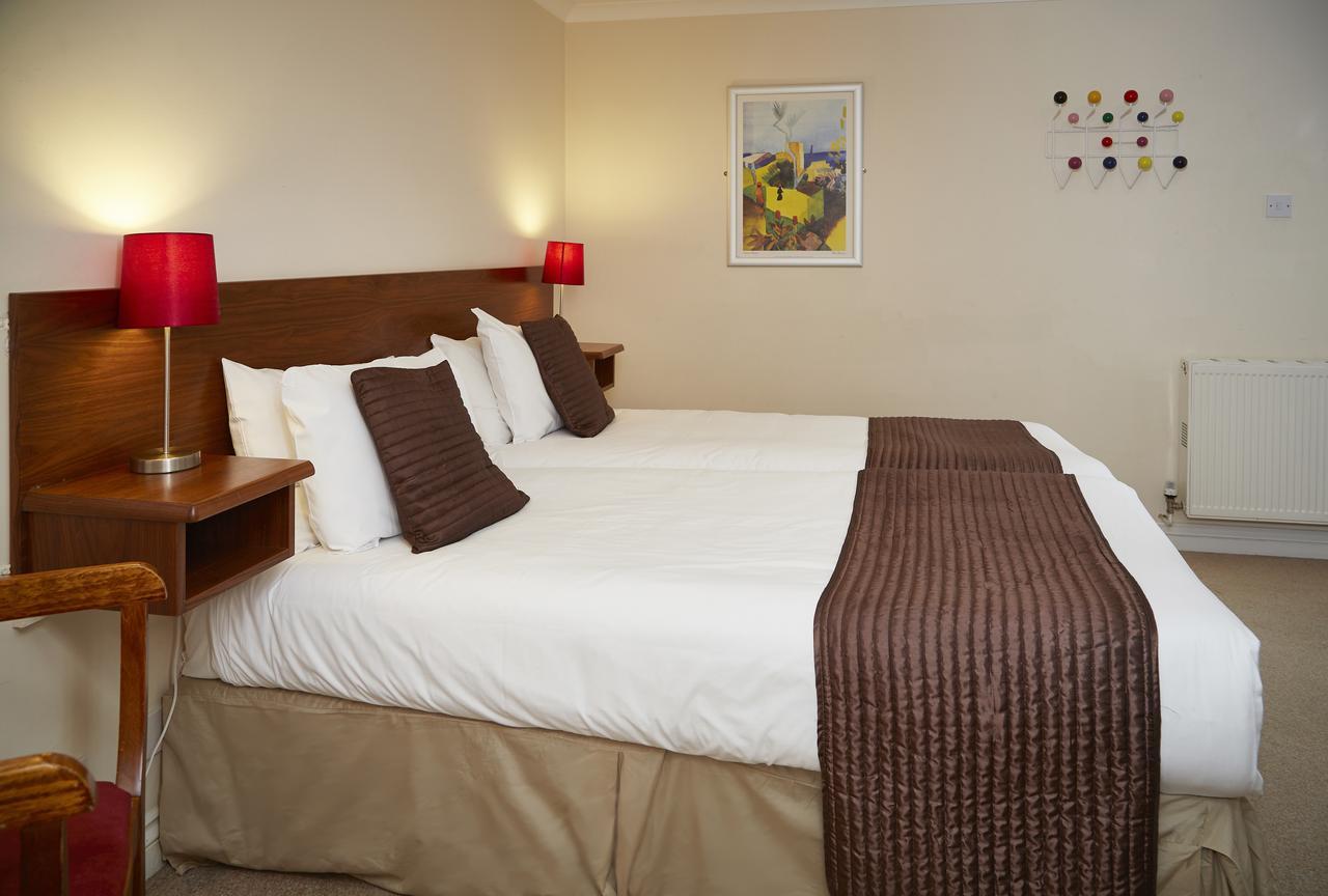 The Terrace Lodge Hotel Yeovil Kültér fotó