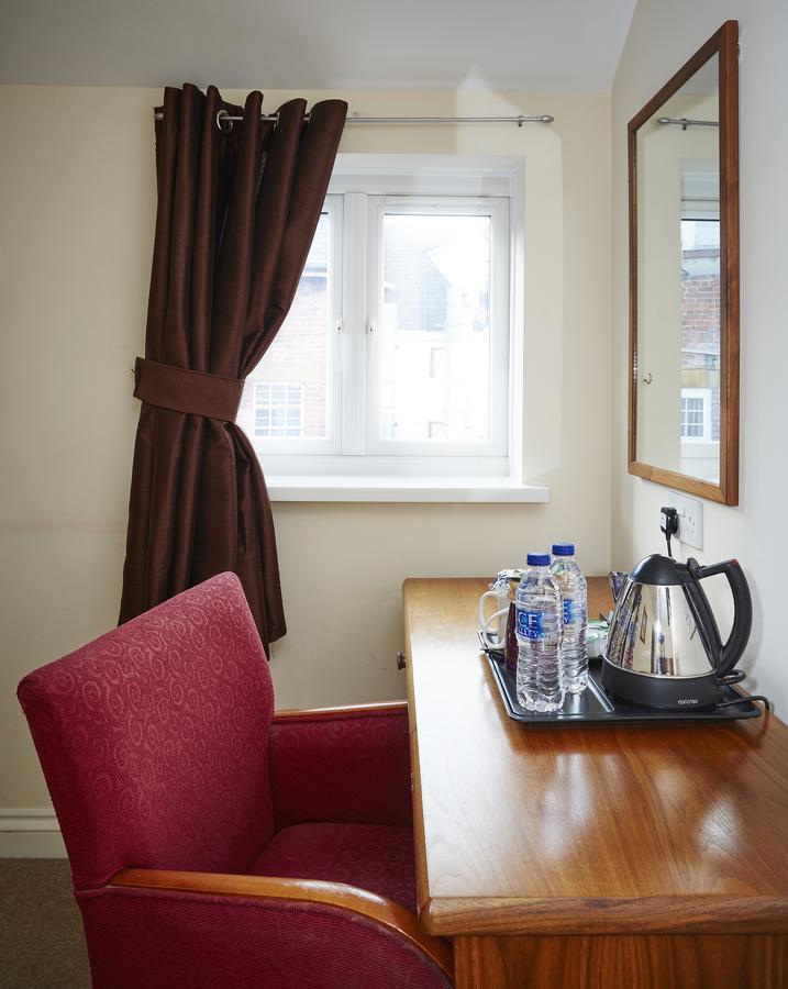 The Terrace Lodge Hotel Yeovil Kültér fotó